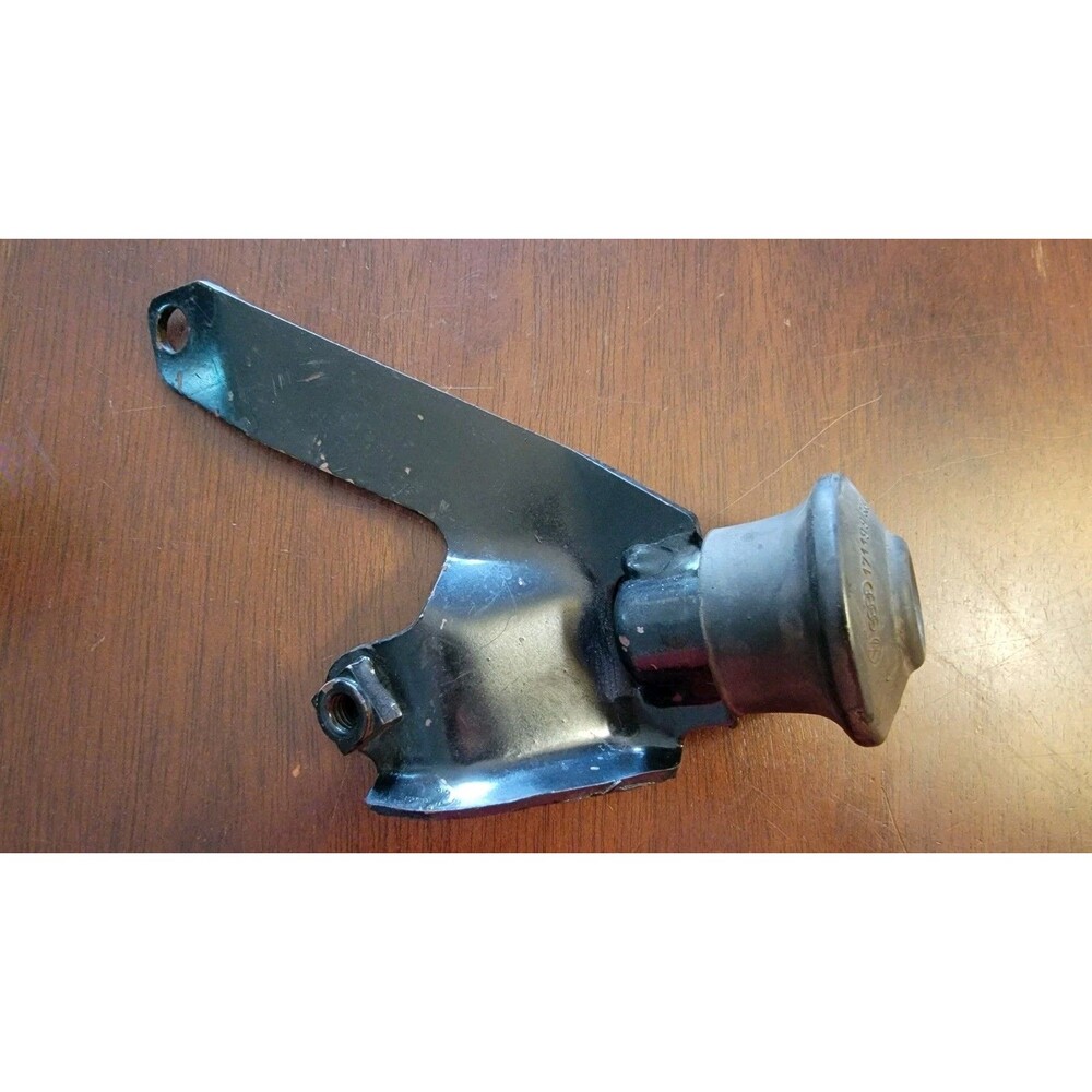 Front Motor Engine Mount VW Jetta Rabbit Cabriolet Pickup 76-84 171 199 339